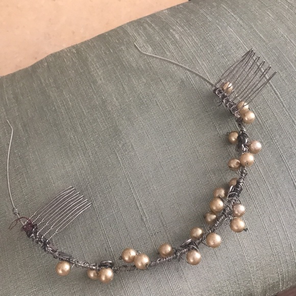 Vintage tiara - Picture 3 of 3